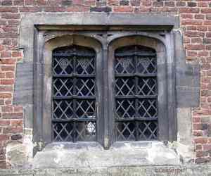 tudor-arch-window